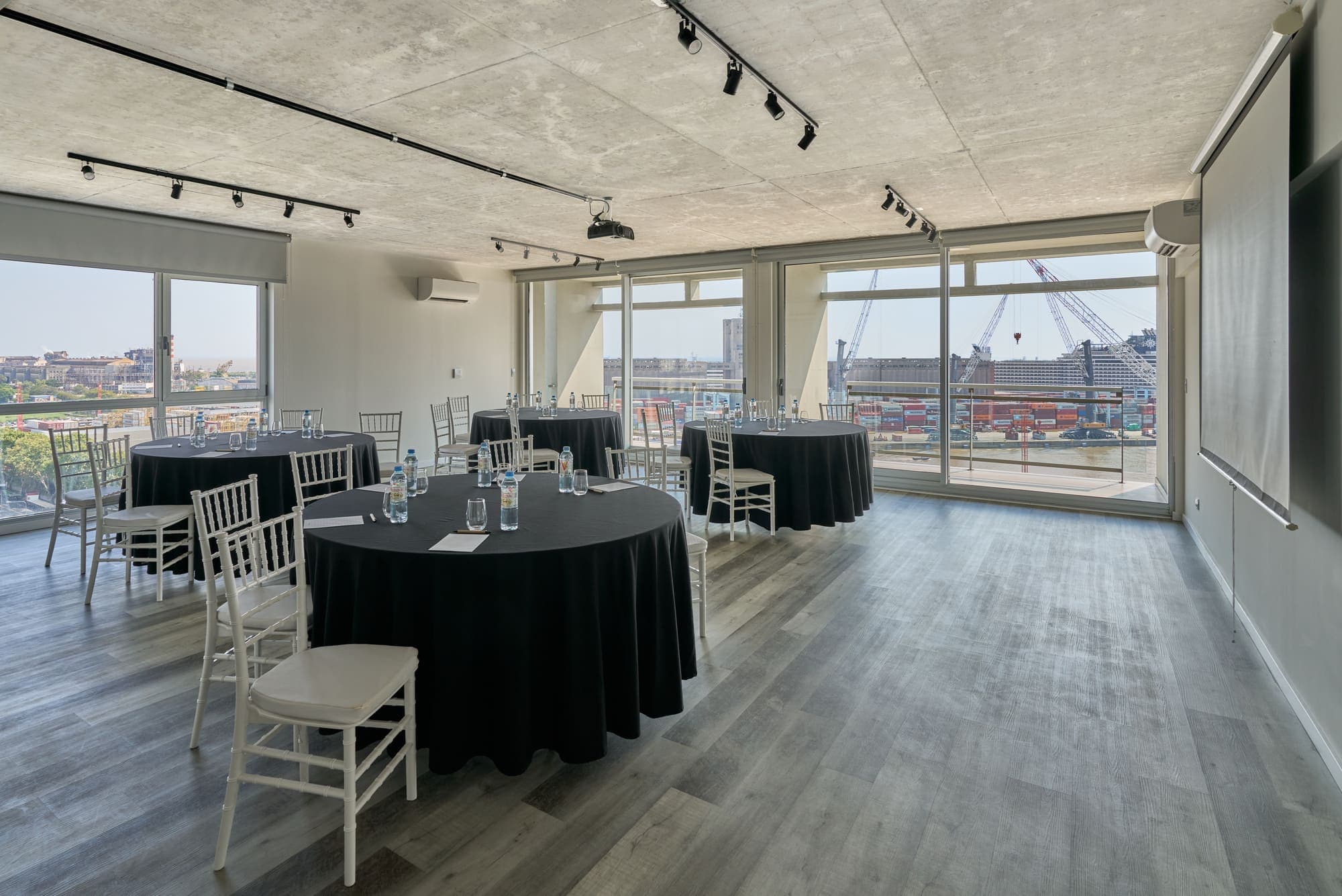 Salón Río Almarena Puerto Retiro